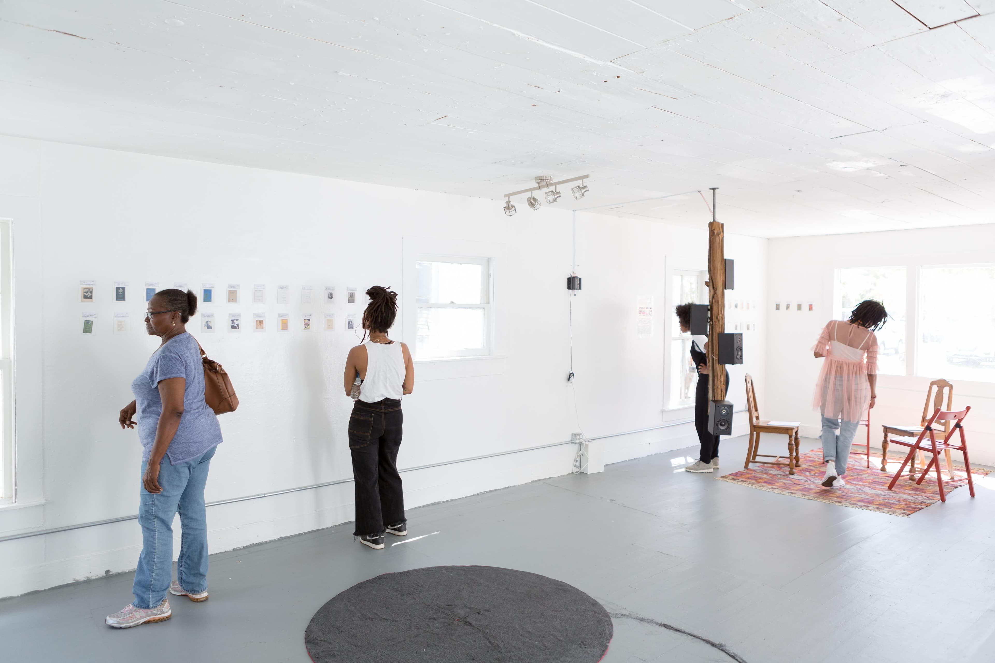 Physical Installation : A Mobile Listening Station