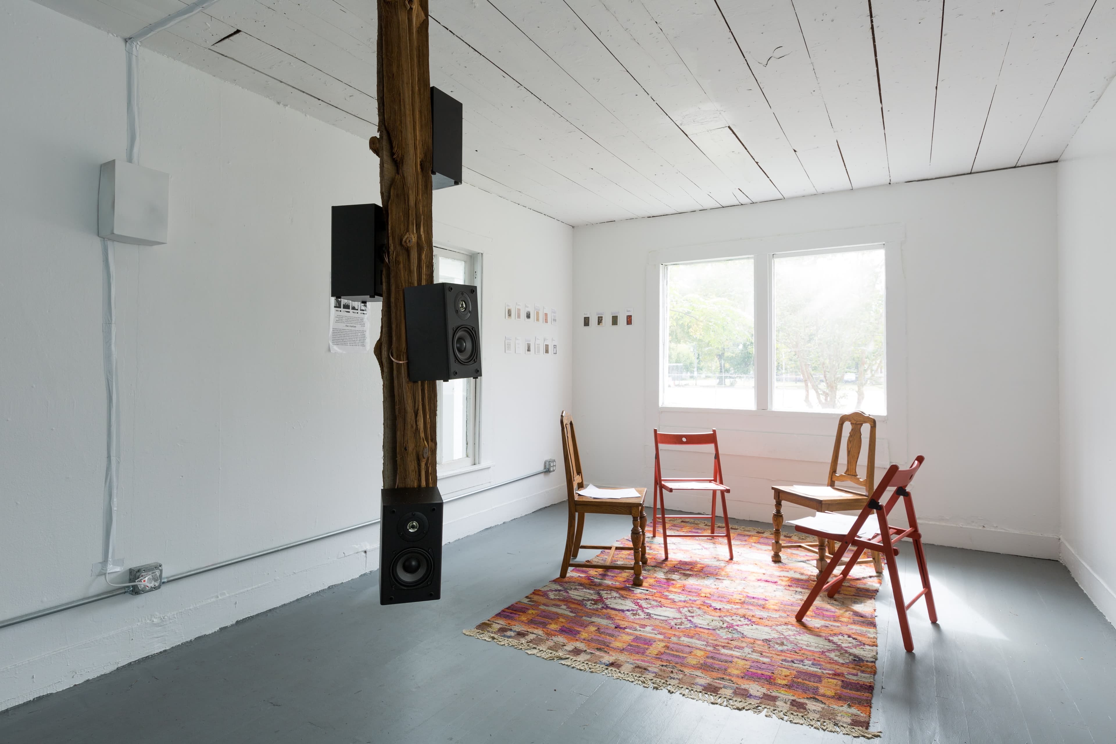 Physical Installation : A Mobile Listening Station