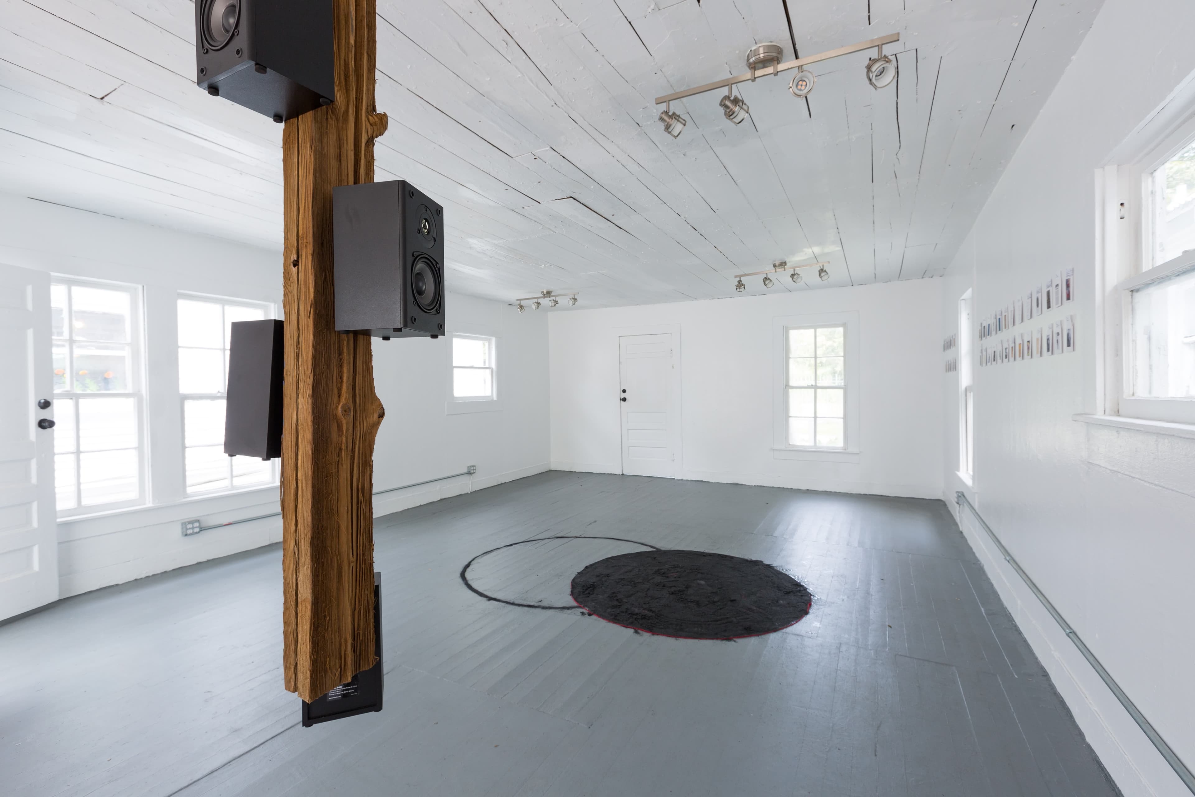 Physical Installation : A Mobile Listening Station